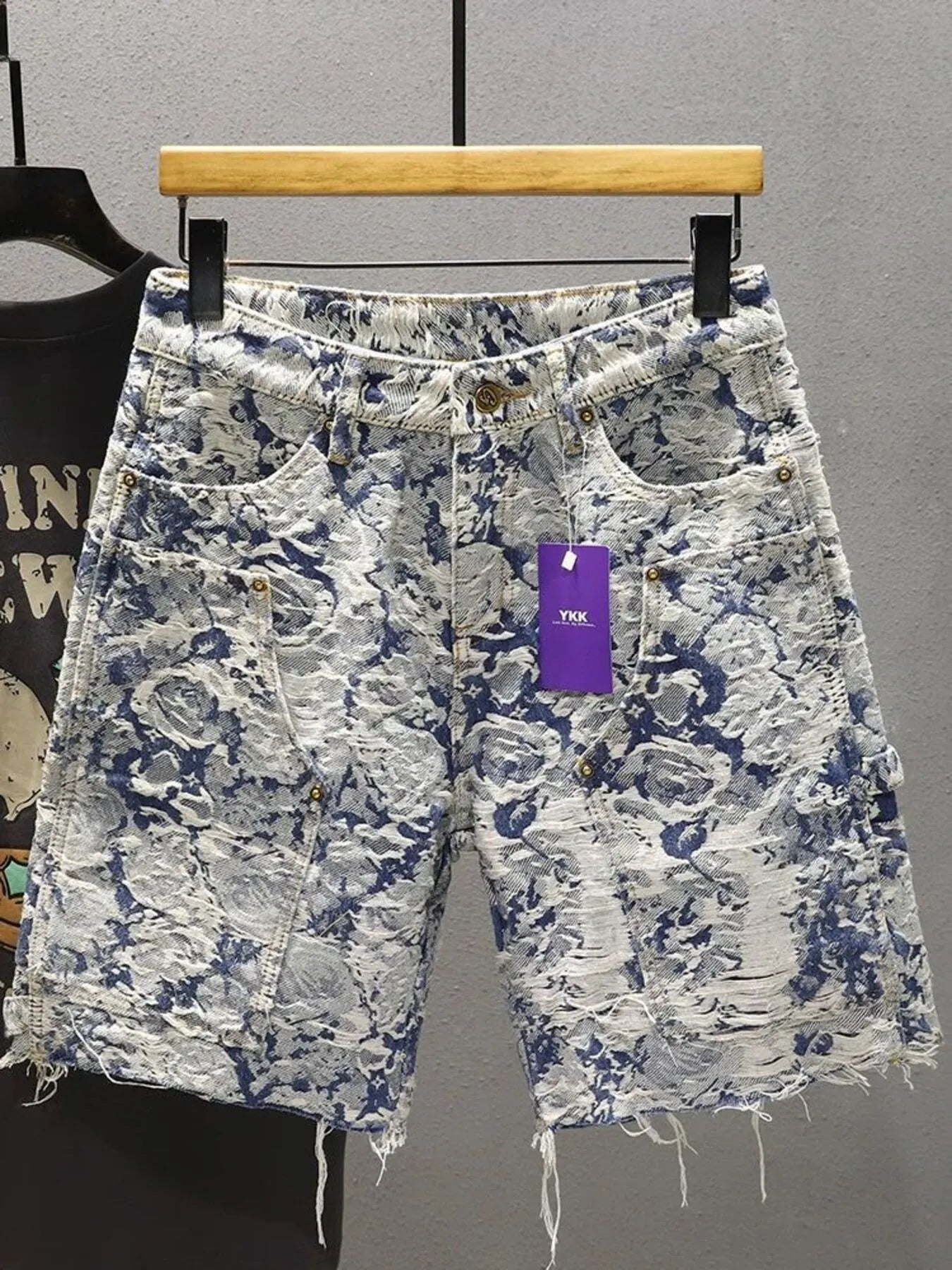 Men's Frayed Hem Denim Shorts