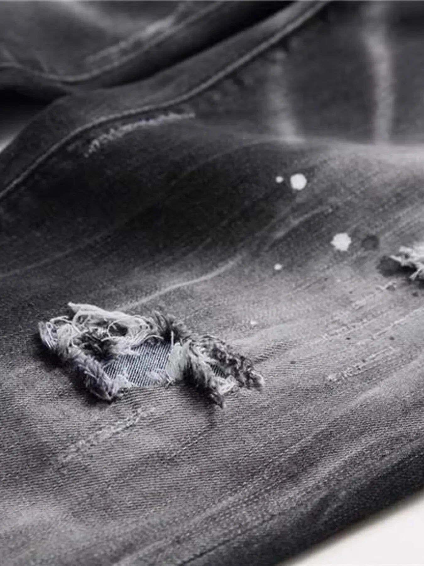 Men's Distressed Jeans