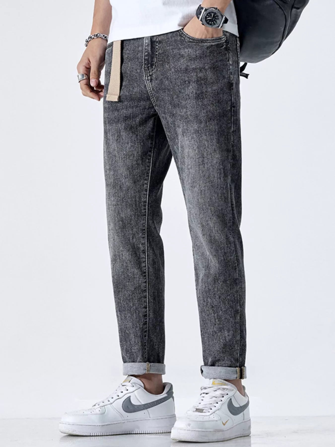Men's Straight Leg Washed Jeans