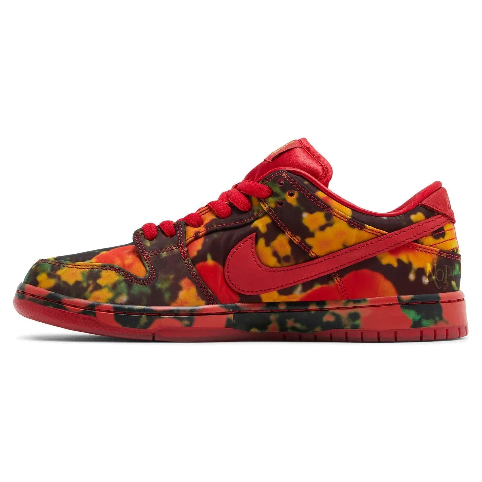 Nike SB Dunk Low The Wizard of Oz Poppy Field