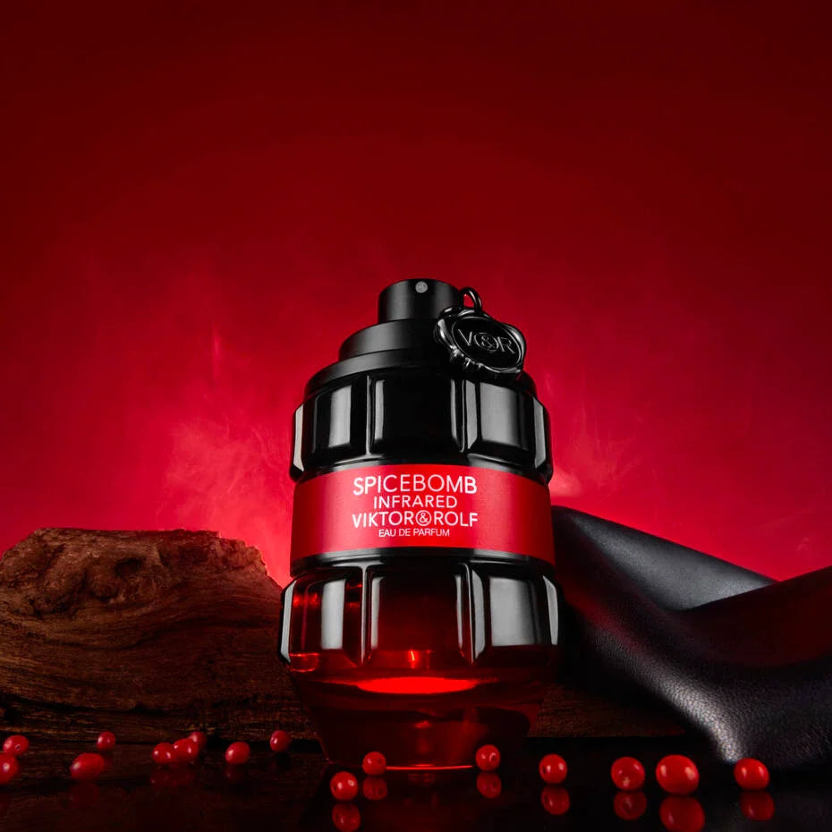 VIKTOR & ROLF Spicebomb Infrared 3.0 oz EDP for men